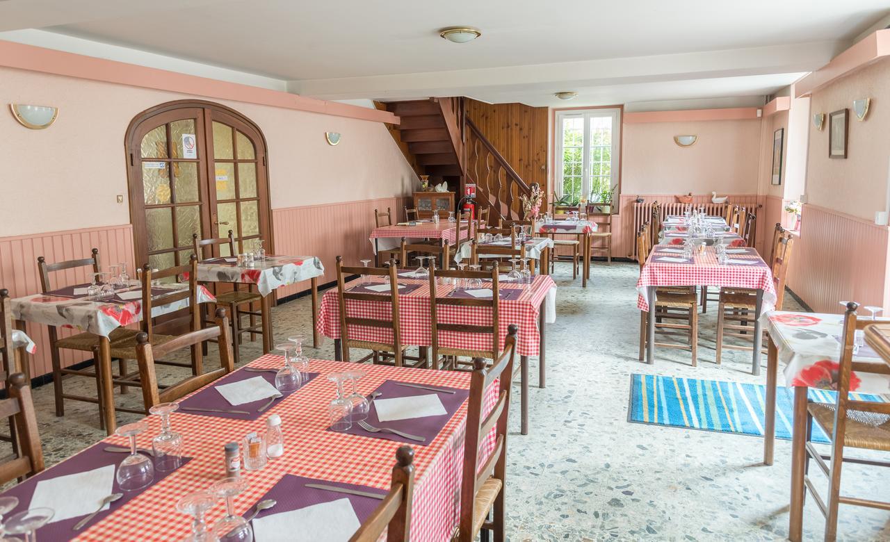 Auberge Le Cygne De La Croix Blanche Lailly-en-Val Zewnętrze zdjęcie